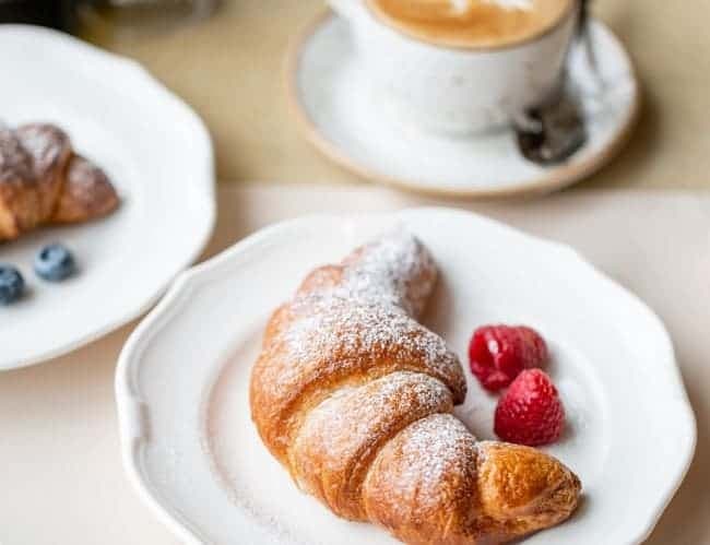 Zimmer mit Frühstück